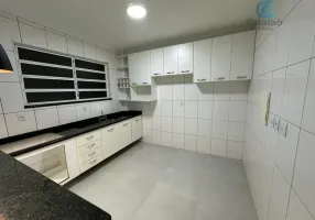 Foto 1 de Sobrado com 3 Quartos à venda, 145m² em Aparecida, Santos