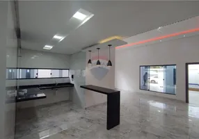 Foto 1 de Casa com 3 Quartos à venda, 161m² em Robalo, Aracaju