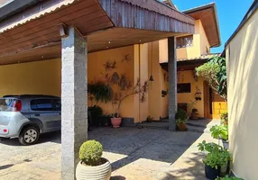 Foto 1 de Casa com 4 Quartos à venda, 300m² em Independencia, Taubaté