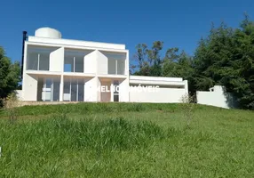 Foto 1 de Casa de Condomínio com 3 Quartos à venda, 244m² em Jardim Menino Deus, Quatro Barras