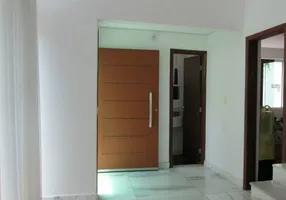 Foto 1 de Casa com 4 Quartos à venda, 412m² em Santa Lúcia, Belo Horizonte