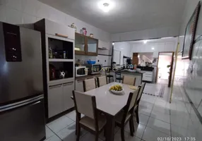 Foto 1 de Casa com 3 Quartos à venda, 260m² em Setor Residencial Pedro Ludovico, Anápolis