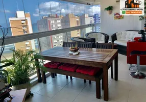 Foto 1 de Apartamento com 4 Quartos à venda, 140m² em Centro, São Vicente