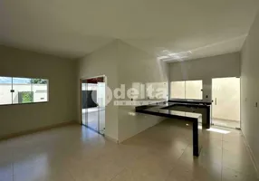 Foto 1 de Casa com 3 Quartos à venda, 140m² em Loteamento São Bento, Uberlândia