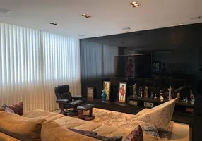 Foto 1 de Cobertura com 3 Quartos à venda, 192m² em Copacabana, Uberlândia