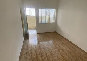 Foto 1 de Casa com 2 Quartos para alugar, 74m² em Irajá, Rio de Janeiro
