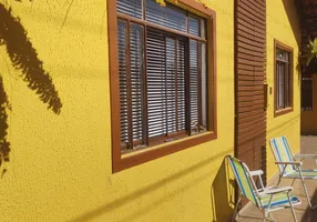 Foto 1 de Casa com 2 Quartos à venda, 110m² em Bateias de Baixo, Campo Alegre