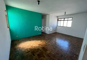Foto 1 de Apartamento com 3 Quartos para alugar, 70m² em Marta Helena, Uberlândia
