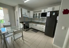 Foto 1 de Apartamento com 3 Quartos para alugar, 100m² em Victor Konder, Blumenau