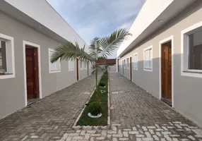 Foto 1 de Casa de Condomínio com 2 Quartos à venda, 46m² em Balneário Gaivotas, Itanhaém