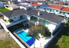 Foto 1 de Casa com 6 Quartos à venda, 628m² em Centro, Camboriú