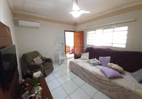 Foto 1 de Casa com 3 Quartos à venda, 113m² em Planalto Verde I, Ribeirão Preto