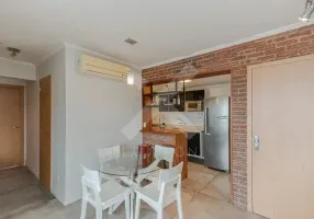 Foto 1 de Apartamento com 3 Quartos para alugar, 82m² em Rio Branco, Porto Alegre