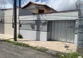 Foto 1 de Casa com 4 Quartos à venda, 198m² em Amadeu Furtado, Fortaleza