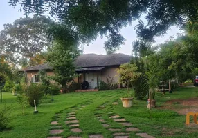 Foto 1 de Fazenda/Sítio com 3 Quartos à venda, 330m² em Residencial California, Santo Antônio de Goiás