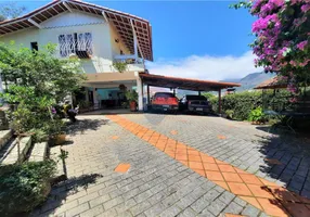 Foto 1 de Casa com 4 Quartos à venda, 253m² em Varzea, Teresópolis