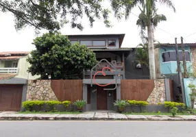 Foto 1 de Casa com 4 Quartos à venda, 300m² em São Marcos, Macaé