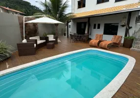Foto 1 de Casa de Condomínio com 4 Quartos para alugar, 350m² em Ariribá, Balneário Camboriú