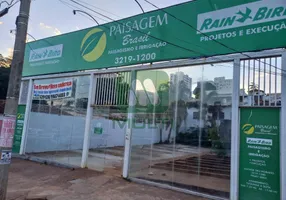 Foto 1 de Casa com 1 Quarto para alugar, 220m² em Lidice, Uberlândia