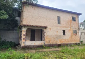 Foto 1 de Casa com 3 Quartos para venda ou aluguel, 300m² em Boqueirão, Santos