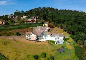 Foto 1 de Casa com 6 Quartos à venda, 1600m² em Alto da Boa Vista, Campos do Jordão