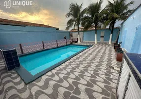 Foto 1 de Casa com 5 Quartos à venda, 270m² em Maracanã, Praia Grande