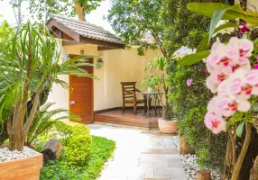 Foto 1 de Casa com 4 Quartos à venda, 420m² em Jardim Das Bandeiras, São Paulo