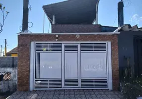 Foto 1 de Sobrado com 3 Quartos à venda, 173m² em Centro, Mongaguá