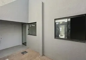 Foto 1 de Casa com 2 Quartos à venda, 75m² em Roosevelt, Uberlândia