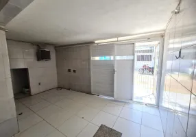 Foto 1 de Casa com 3 Quartos para alugar, 95m² em San Martin, Recife