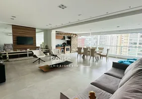 Foto 1 de Apartamento com 3 Quartos para alugar, 222m² em Campo Belo, São Paulo