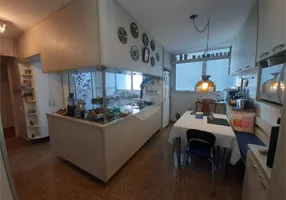 Foto 1 de Apartamento com 3 Quartos à venda, 245m² em Morumbi, São Paulo