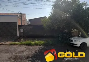 Foto 1 de Lote/Terreno à venda, 300m² em Dona Zulmira, Uberlândia