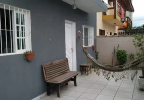 Foto 1 de Sobrado com 3 Quartos à venda, 90m² em Centro, Bertioga