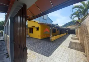 Foto 1 de Casa com 2 Quartos à venda, 153m² em Sumaré, Caraguatatuba