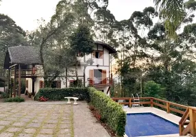 Foto 1 de Casa com 7 Quartos à venda, 277m² em Serra da Cantareira, Mairiporã