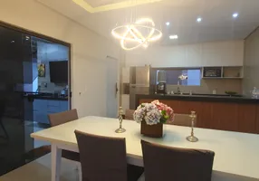 Foto 1 de Casa de Condomínio com 3 Quartos à venda, 190m² em Urucunema, Eusébio