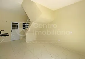 Foto 1 de Casa de Condomínio com 2 Quartos à venda, 40m² em Estancia Sao Jose, Peruíbe