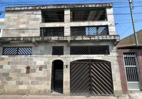 Foto 1 de Casa com 2 Quartos à venda, 115m² em Castelo, Santos