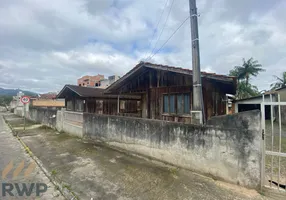 Foto 1 de Lote/Terreno à venda, 492m² em Areias, Camboriú