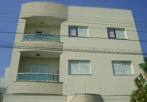 Foto 1 de Apartamento com 3 Quartos para alugar, 80m² em Brasil, Uberlândia