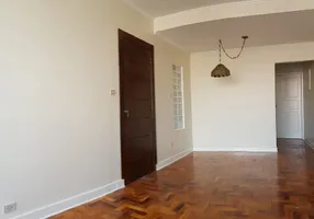 Foto 1 de Casa com 4 Quartos para alugar, 120m² em Jardim Aeroporto, São Paulo