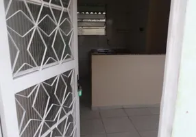 Foto 1 de Casa com 2 Quartos para alugar, 68m² em Rocha Miranda, Rio de Janeiro