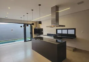 Foto 1 de Casa de Condomínio com 4 Quartos à venda, 208m² em Vila do Golf, Ribeirão Preto