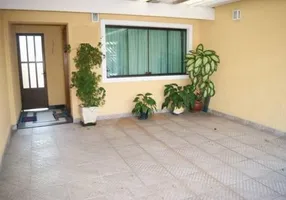 Foto 1 de Casa com 4 Quartos à venda, 216m² em Vila Sao Pedro, Santo André