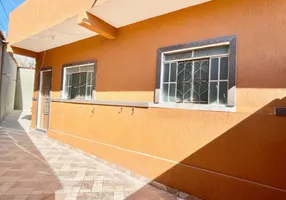 Foto 1 de Casa com 2 Quartos para alugar, 80m² em Parque do Cedro Icaivera, Betim