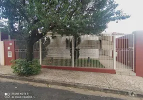 Foto 1 de Casa com 2 Quartos à venda, 107m² em Centro, Araraquara
