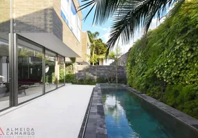 Foto 1 de Casa de Condomínio com 4 Quartos à venda, 637m² em Moema, São Paulo