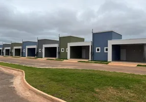 Foto 1 de Casa de Condomínio com 2 Quartos à venda, 89m² em Jardim Aclimação, Cuiabá