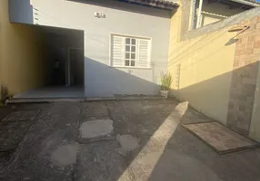 Foto 1 de Casa com 2 Quartos à venda, 80m² em Barrocão, Itaitinga